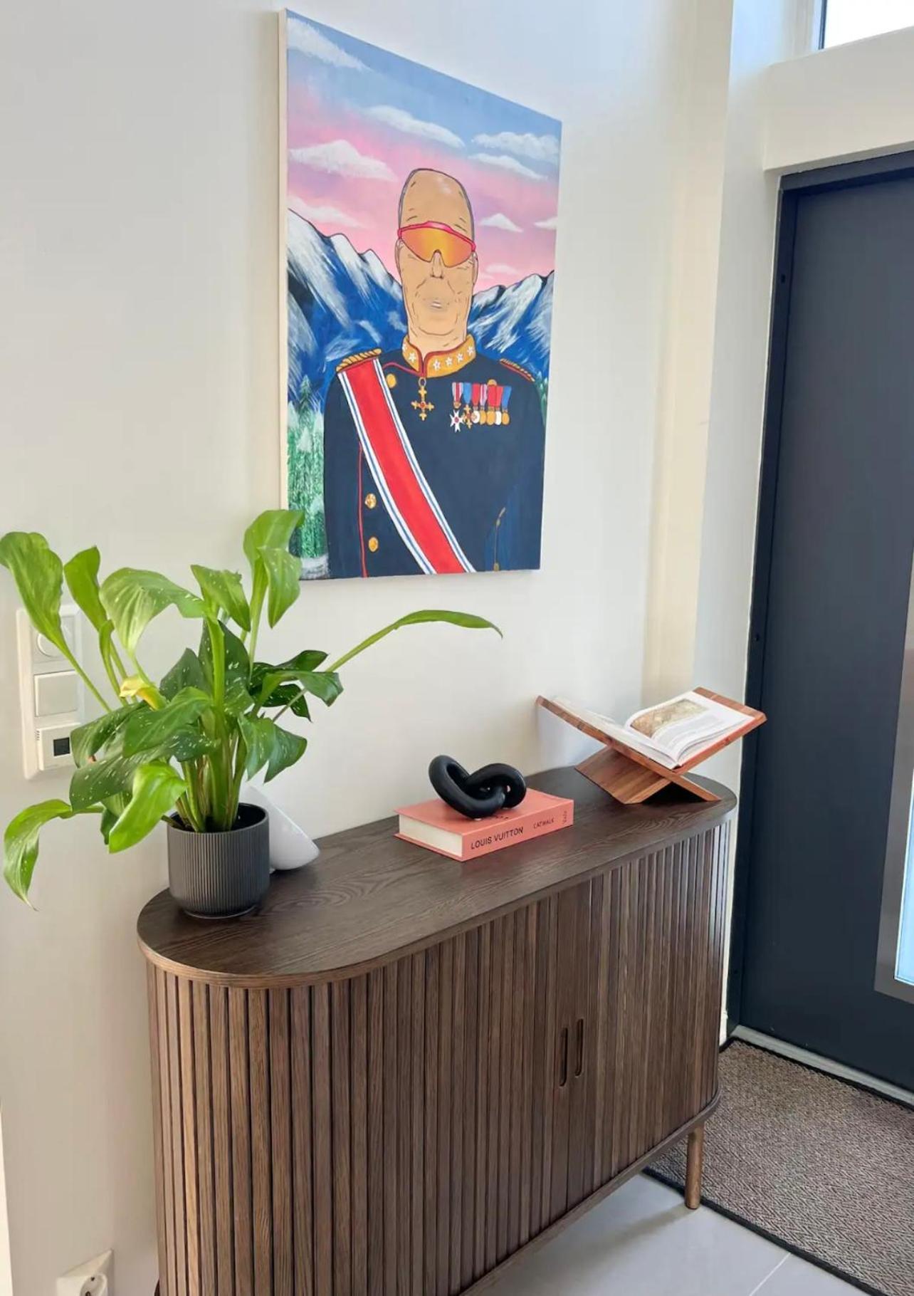 Sentrumsnaer Ved Sjoen! Fast Parkering Appartement